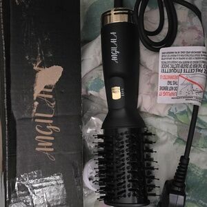 ANGILALA ,Dual Voltage, Air Dryer  Brush,SM-6129A,W 2 Int. Travel Adapters